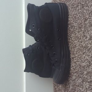 Chuck Taylor Allstars